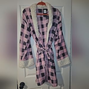 Plush sherpa lined robe